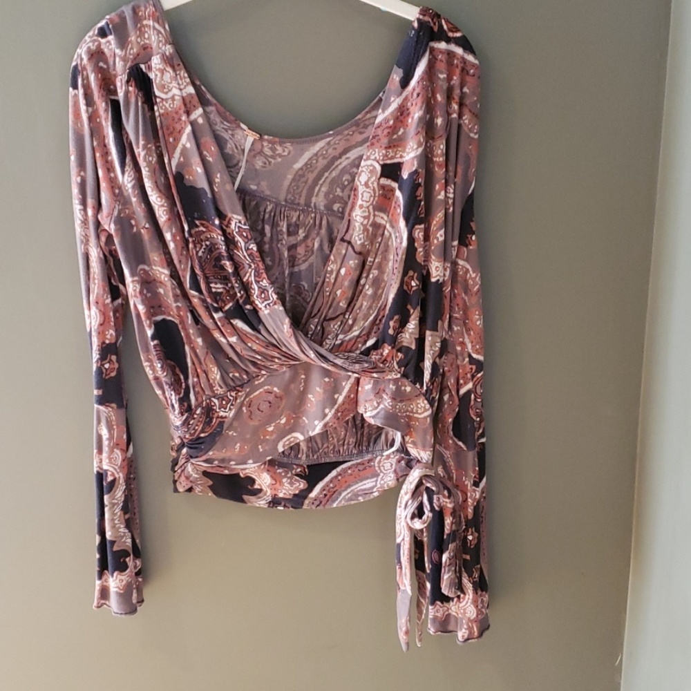 Free people bell sleeved crop top